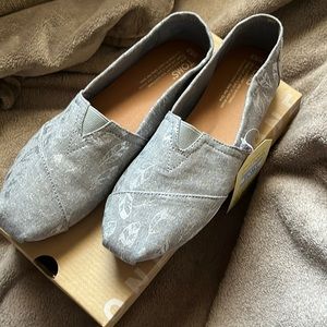Toms Classic Frost Gray Chambray Metallic Feather